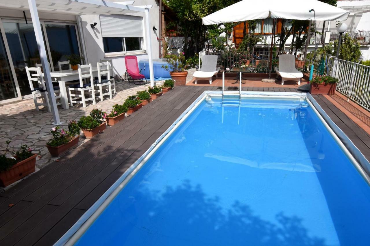 Villa Asia Holiday Home Sant'Agata sui due Golfi Exterior photo